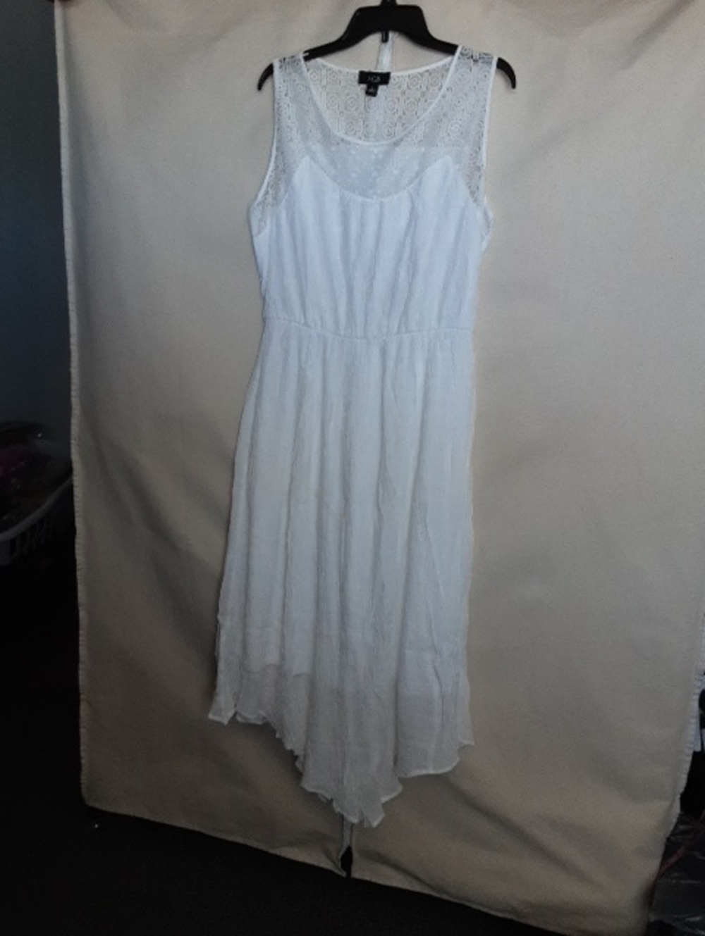AGB 60 Women's White Lace Yoke Sleeveless Dress Sz L Lined Pre-owned Good